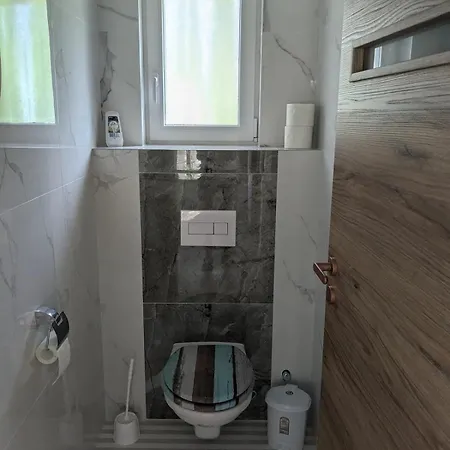 아파트 Elevenstreet Apartman-